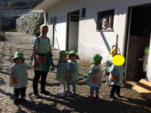 Visita da Sala dos Mochinhos (2 anos) à Quinta do Tio Jorge em S. Paio de Gramaços